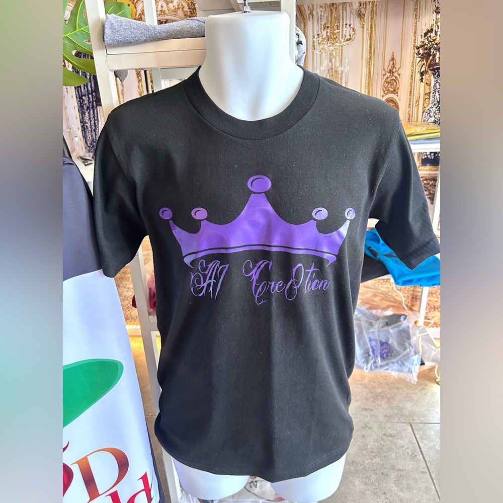 Men’s graphic tee shirt